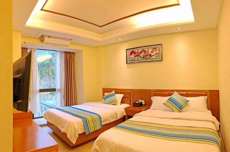 4   全套房/南亚风情ktv主题4房7床花园别墅