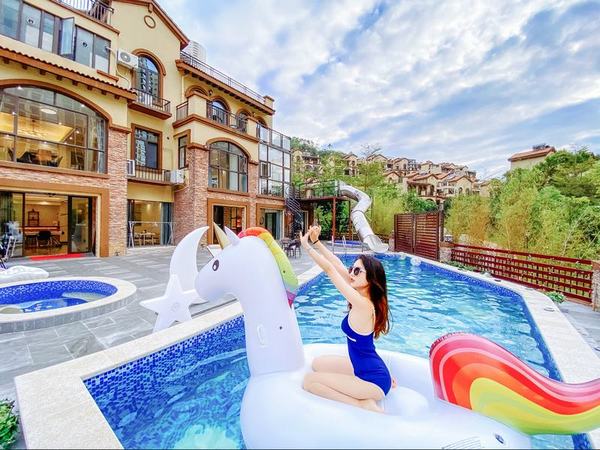 12 &nbsp;&nbsp;双池/星空K/3麻将机/台球/会议室/泳池滑道/水上童话12房20床【L3-1901】