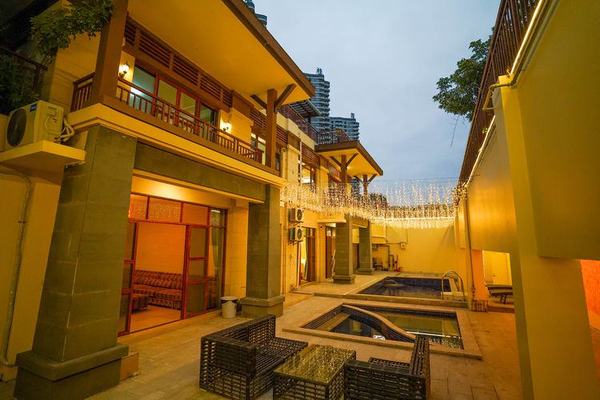 13 &nbsp;&nbsp;泳池/独K/双池/会议/桌球/全新网红星空13房25床度假别墅【A55】